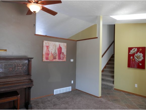 2328 W Seneca Dr, Appleton, WI 54914 photo 5