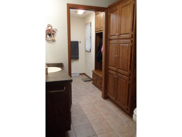 3310 N Oneida St, Appleton, WI 54911 photo 15