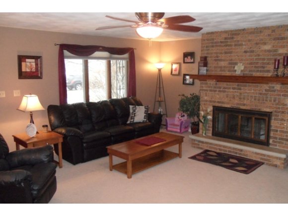 3310 N Oneida St, Appleton, WI 54911 photo 8