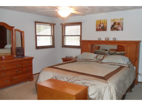 3310 N Oneida St, Appleton, WI 54911 photo 10