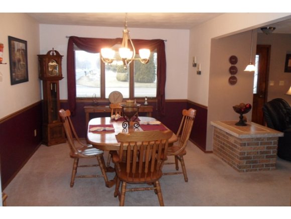 3310 N Oneida St, Appleton, WI 54911 photo 7