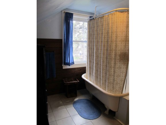 915 W 4th St, Appleton, WI 54914 photo 9