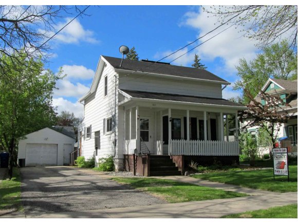915 W 4th St, Appleton, WI 54914 photo 1