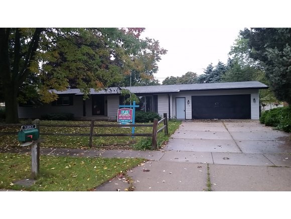 19 N Linden Ln, Appleton, WI 54915 photo 1