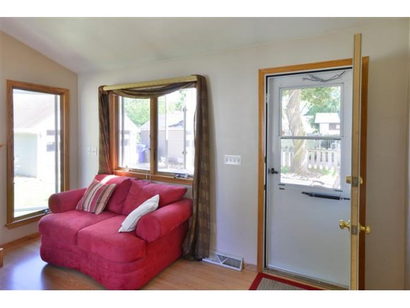 1714 N Division St, Appleton, WI 54911 photo 11