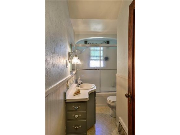 1714 N Division St, Appleton, WI 54911 photo 13