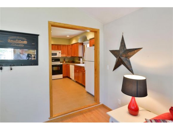 1714 N Division St, Appleton, WI 54911 photo 9