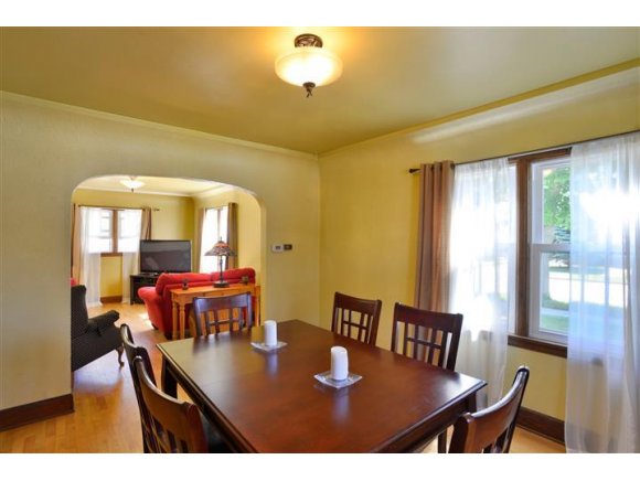 1714 N Division St, Appleton, WI 54911 photo 4