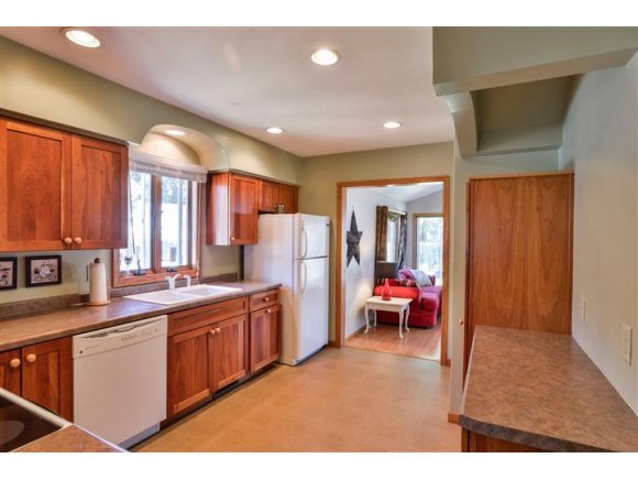 1714 N Division St, Appleton, WI 54911 photo 8
