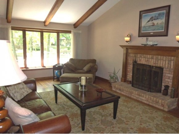 600 E Meadow Grove Blvd, Appleton, WI 54915 photo 4