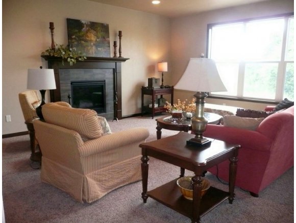 4836 W Jack Pine Ct, Appleton, WI 54913 photo 2