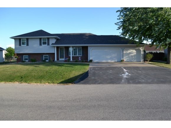 w2439 Snowberry Drive, Appleton, WI 54915 photo 1