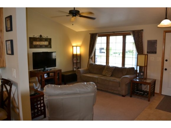 w2439 Snowberry Drive, Appleton, WI 54915 photo 4