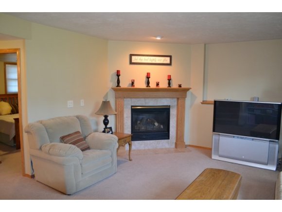 w2439 Snowberry Drive, Appleton, WI 54915 photo 6