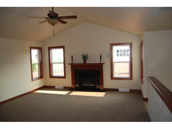 4884 W Corsican Pine Dr, Appleton, WI 54913 photo 2