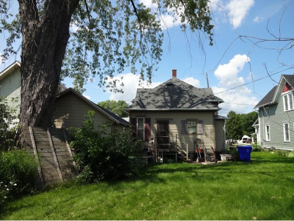 927 W Packard St, Appleton, WI 54914 photo 5
