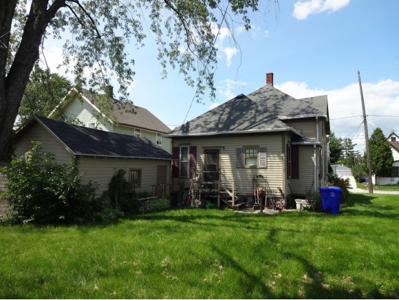 927 W Packard St, Appleton, WI 54914 photo 4