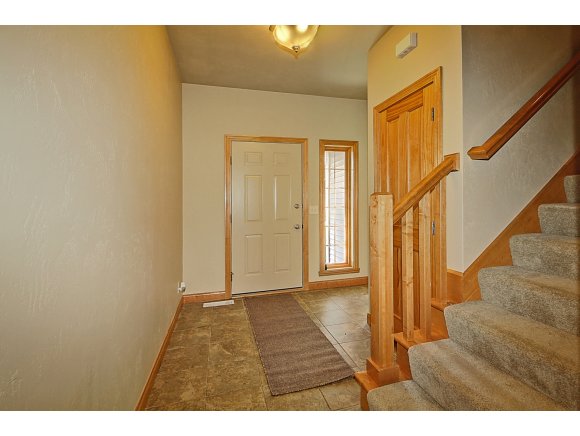 3230 S Tahoe Ln, Appleton, WI 54915 photo 3