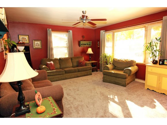 512 S Schaefer, Appleton, WI 54915 photo 6