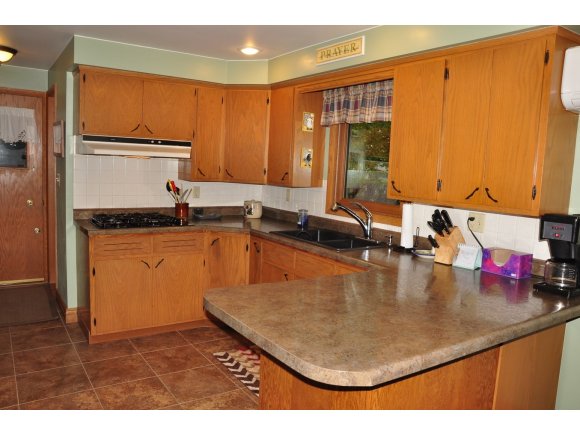 535 W Seneca Dr, Appleton, WI 54911 photo 4