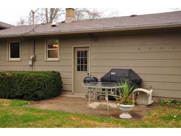 535 W Seneca Dr, Appleton, WI 54911 photo 22