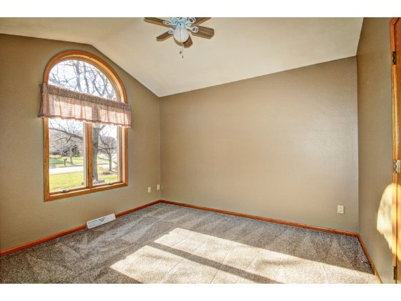 2500 E Gatewood Dr, Appleton, WI 54915 photo 15