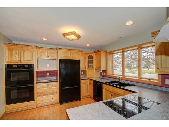 2500 E Gatewood Dr, Appleton, WI 54915 photo 9