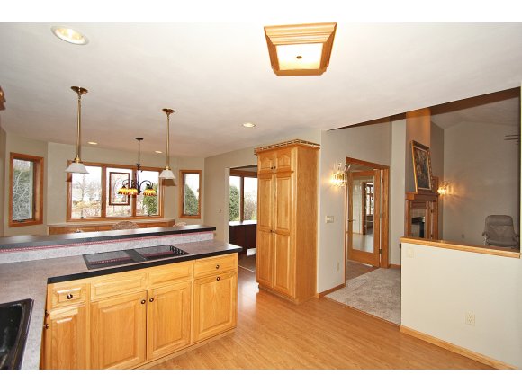 2500 E Gatewood Dr, Appleton, WI 54915 photo 8