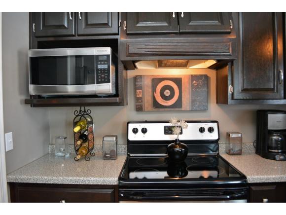 w2434 Holly Lane, Appleton, WI 54915 photo 8
