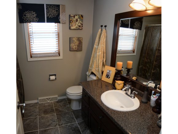 w2434 Holly Lane, Appleton, WI 54915 photo 16