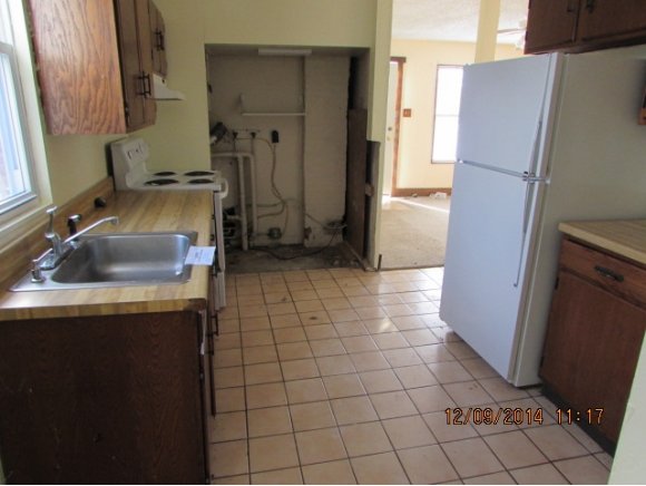 1310 Katherine St, Appleton, WI 54915 photo 2