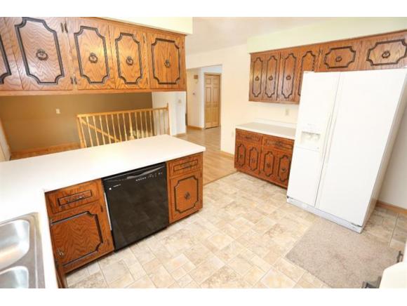 2033 W Harvest Dr, Appleton, WI 54914 photo 8