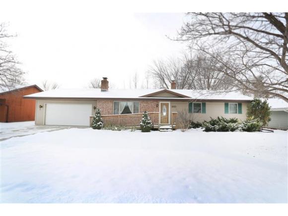 2033 W Harvest Dr, Appleton, WI 54914 photo 1
