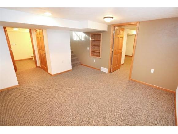 2033 W Harvest Dr, Appleton, WI 54914 photo 19