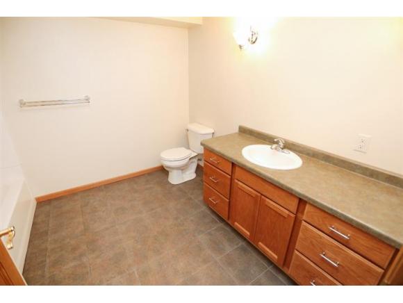 2033 W Harvest Dr, Appleton, WI 54914 photo 21