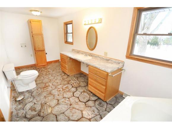 2033 W Harvest Dr, Appleton, WI 54914 photo 17