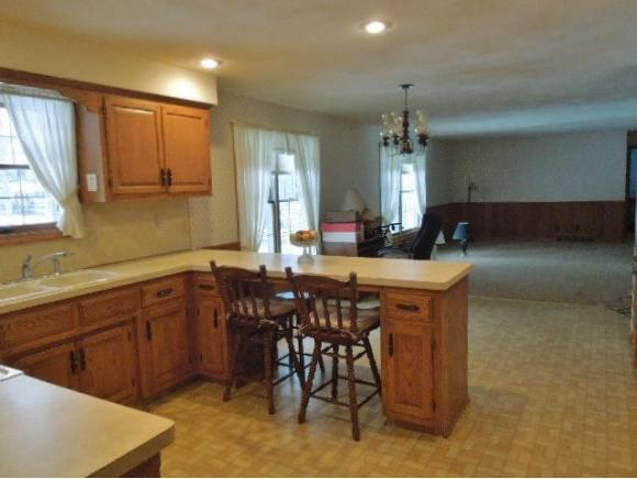1301 E Pauline St, Appleton, WI 54911 photo 4