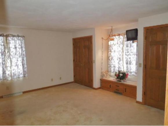 1301 E Pauline St, Appleton, WI 54911 photo 6