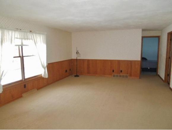 1301 E Pauline St, Appleton, WI 54911 photo 5