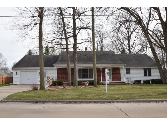 1301 E Pauline St, Appleton, WI 54911 photo 1