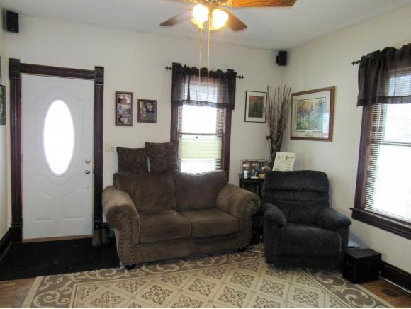 807 W Lorain St, Appleton, WI 54914 photo 3