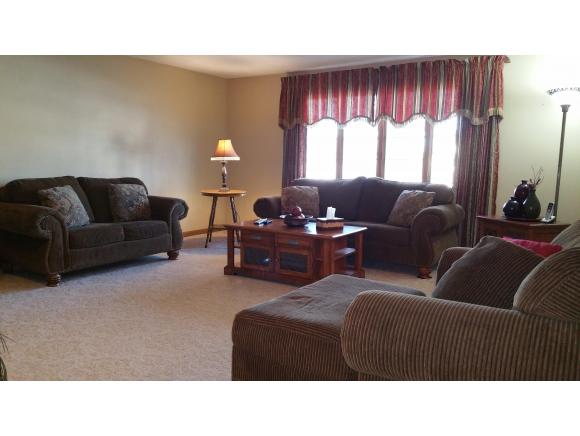 n9599 Emerald Lane, Appleton, WI 54915 photo 5