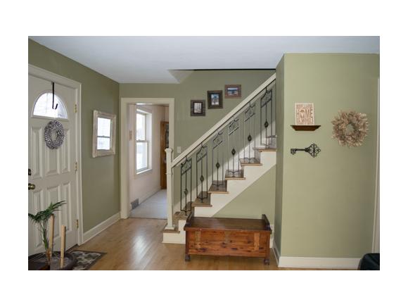 1815 Memorial Dr, Appleton, WI 54915 photo 3