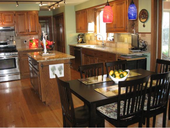 3300 S Poplar Ln, Appleton, WI 54915 photo 4