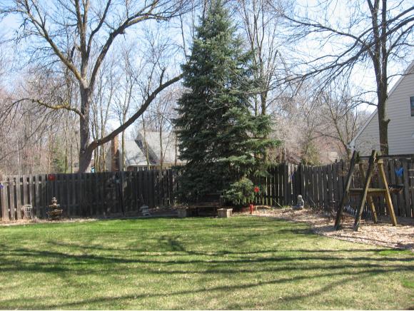 3300 S Poplar Ln, Appleton, WI 54915 photo 2