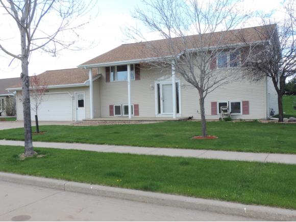 1724 E Bayberry, Appleton, WI 54915 photo 1