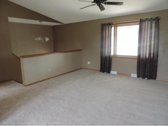 1724 E Bayberry, Appleton, WI 54915 photo 3