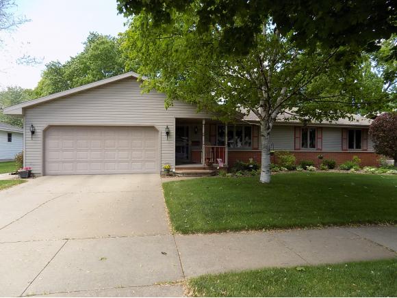 2633 S Greenview St, Appleton, WI 54915 photo 1