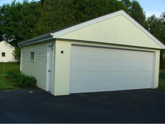 612 S Lee St, Appleton, WI 54915 photo 2