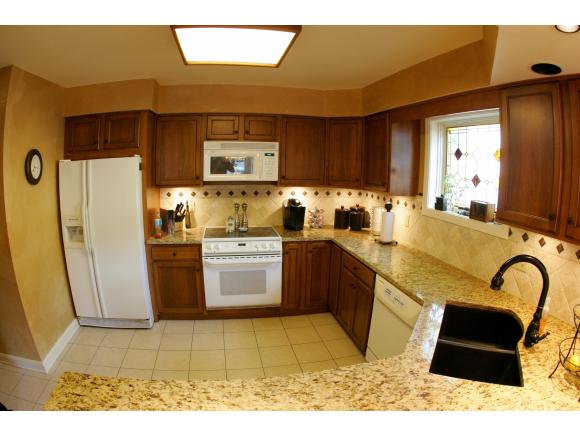 827 E Franklin, Appleton, WI 54911 photo 5